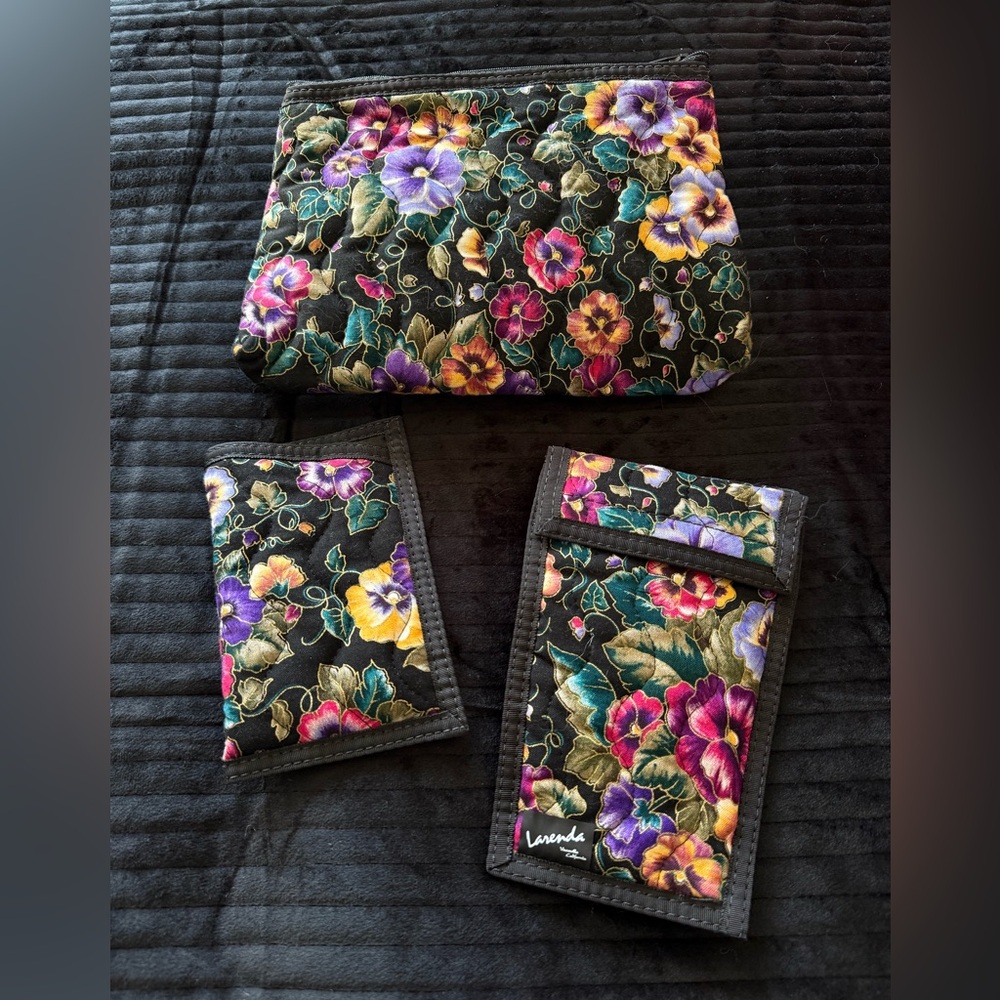 Vintage Larenda Designs 3 piece Accessory Set